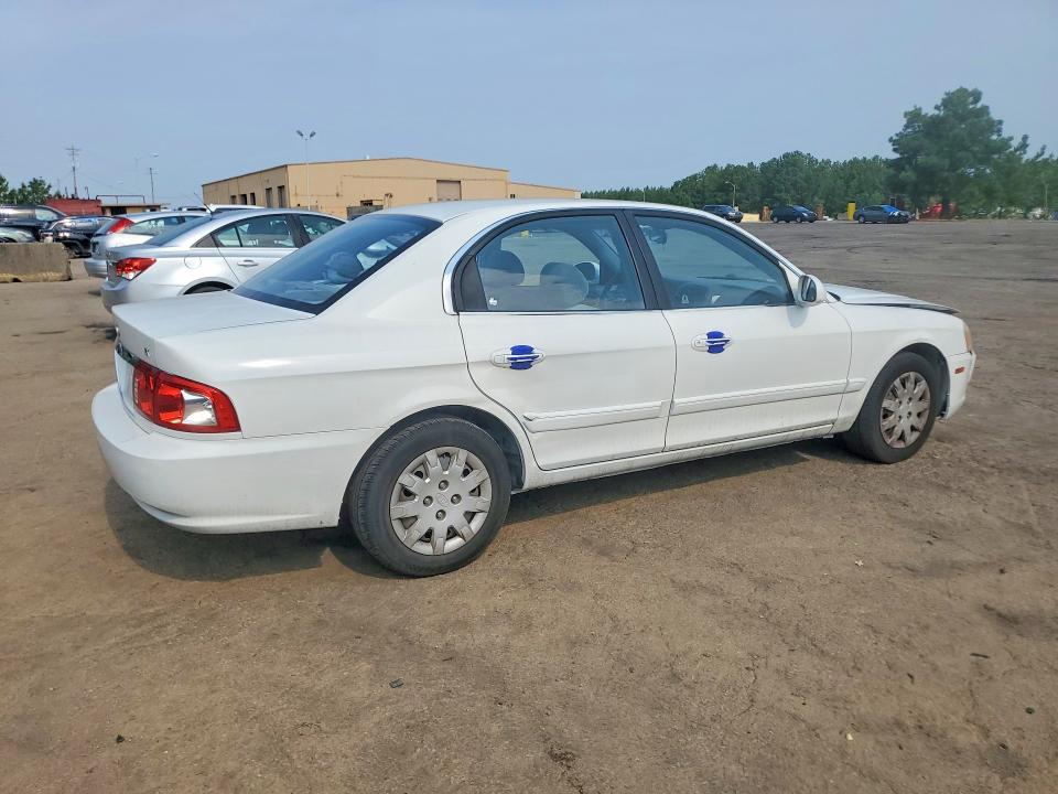 Photo 3 from auction – 2004 KIA OPTIMA with VIN KNAGD126845310218