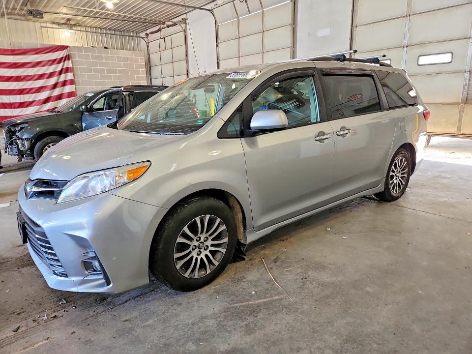 TOYOTA SIENNA 2020 with VIN 5TDYZ3DC1LS050356 - Photo from auction