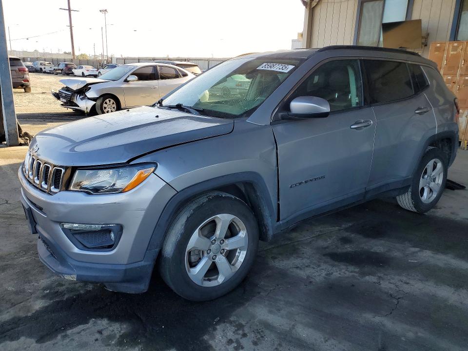 JEEP COMPASS 2020 with VIN 3C4NJCBB5LT141236 - Photo from auction