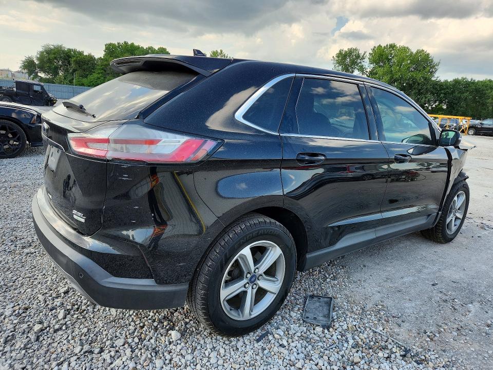 Photo 3 from auction – 2019 FORD EDGE with VIN 2FMPK3J91KBB12956