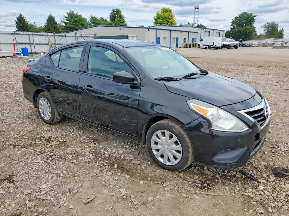 Photo 4 from auction – 2019 NISSAN VERSA with VIN 3N1CN7AP1KL805954