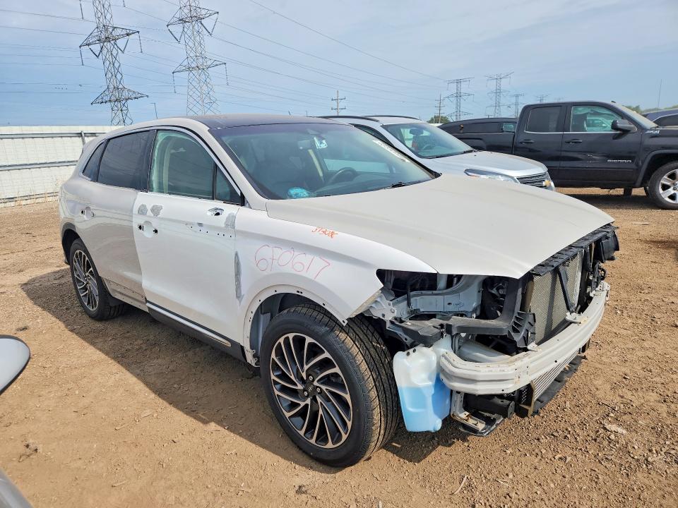 Photo 4 from auction – 2019 LINCOLN NAUTILUS with VIN 2LMPJ8LPXKBL41264