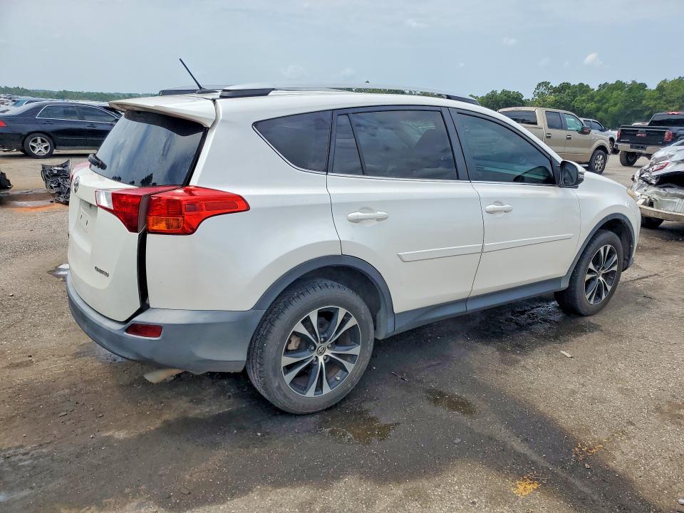 Photo 3 from auction – 2015 TOYOTA RAV4 with VIN 2T3YFREV2FW160654