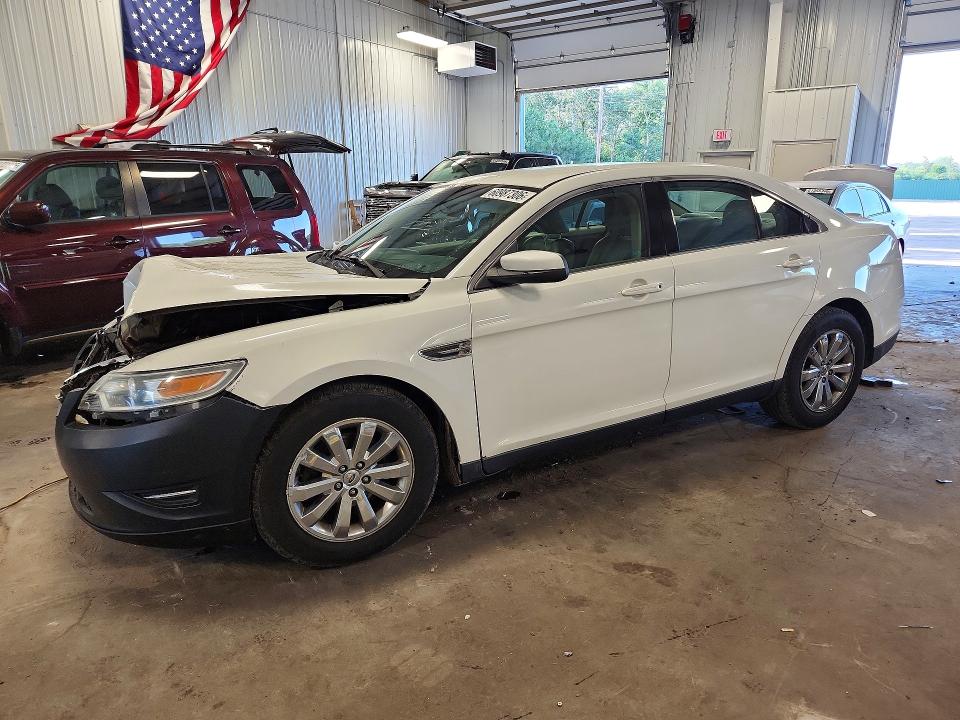 FORD TAURUS 2010 with VIN 1FAHP2EW5AG118440 - Photo from auction