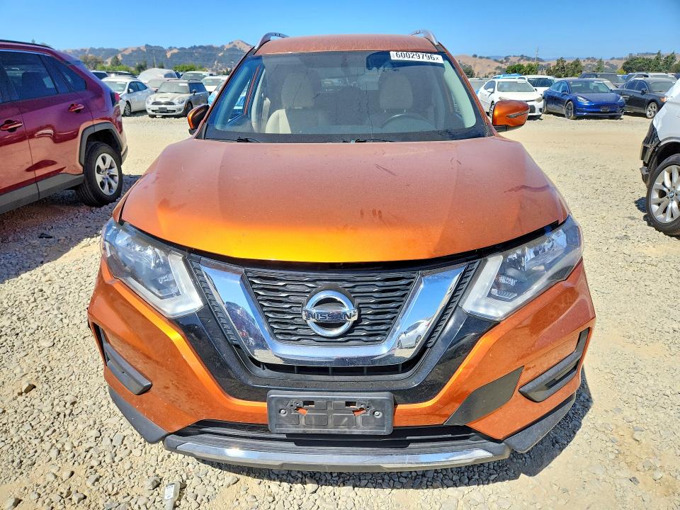 Photo 5 from auction – 2017 NISSAN ROGUE with VIN JN8AT2MT4HW387435