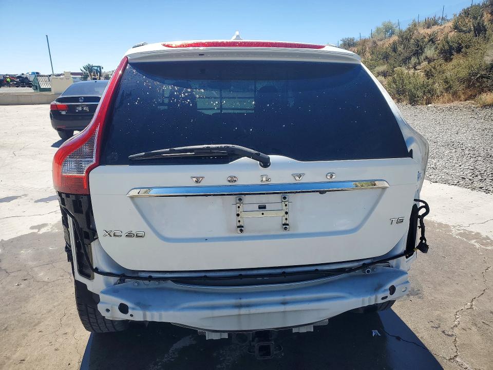 Photo 6 from auction – 2015 VOLVO XC60 with VIN YV440MDK4F2721002