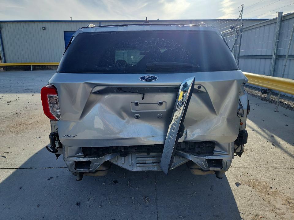 Photo 6 from auction – 2022 FORD EXPLORER with VIN 1FMSK7DH0NGA21243