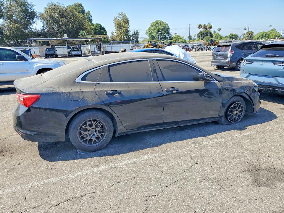 Photo 3 from auction – 2018 CHEVROLET MALIBU with VIN 1G1ZB5ST8JF229586