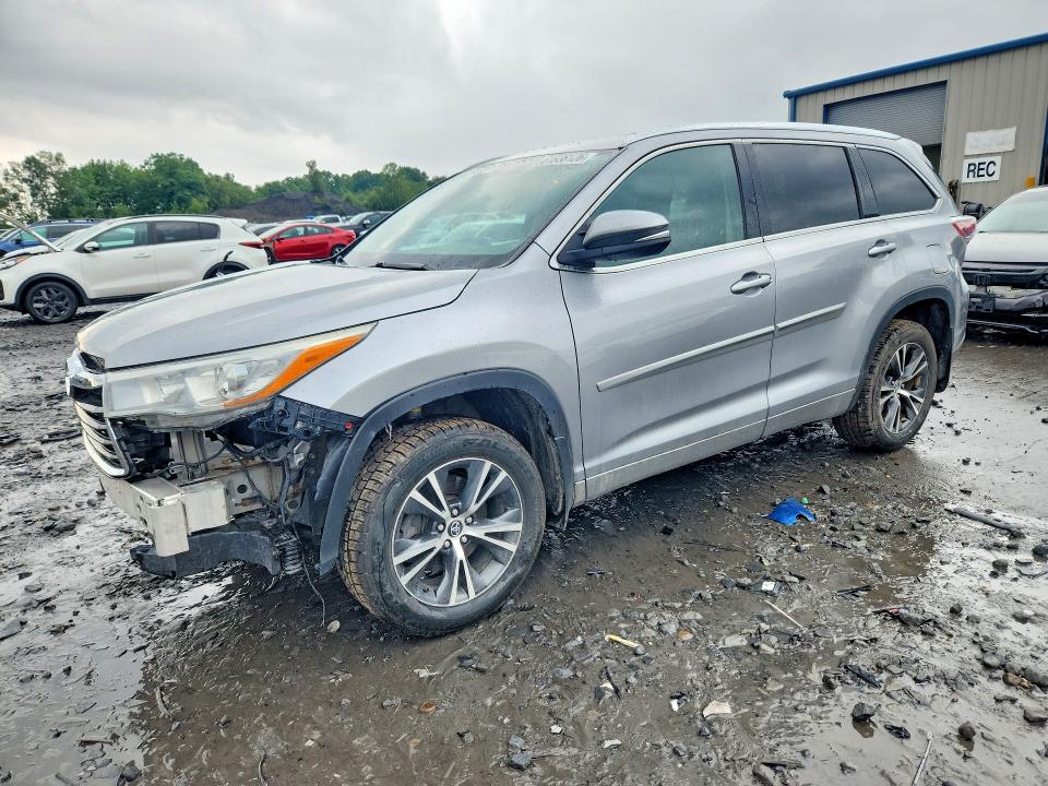 TOYOTA HIGHLANDER 2016 with VIN 5TDJKRFH9GS331666 - Photo from auction