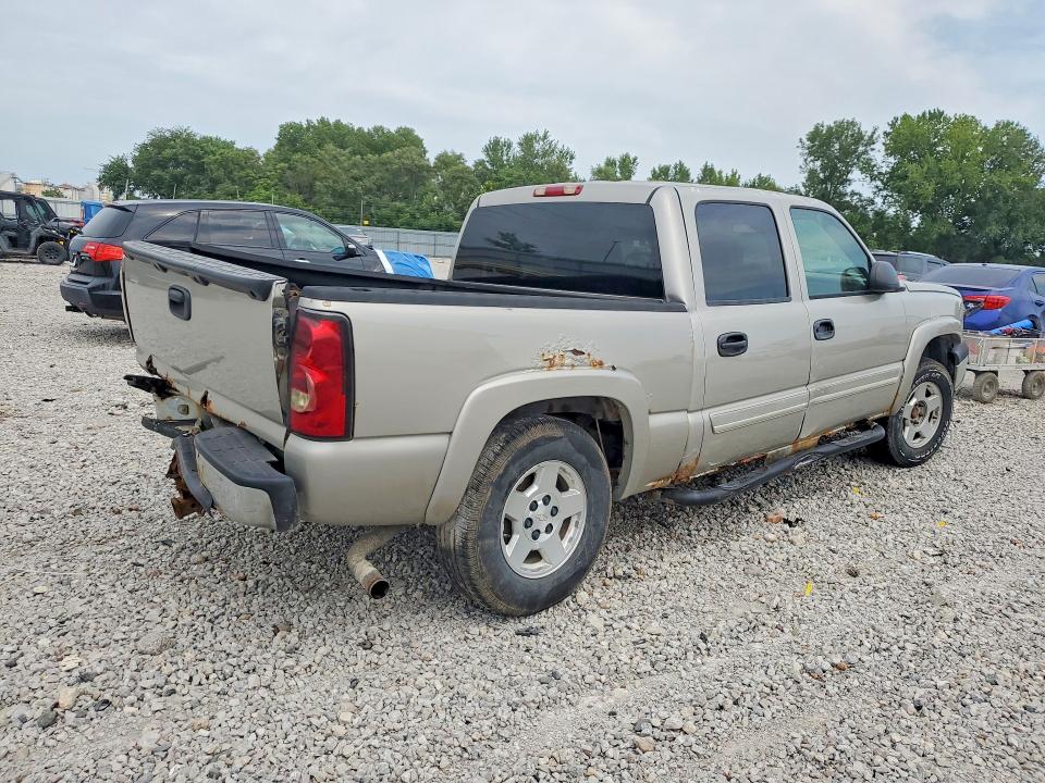 Photo 3 from auction – 2004 CHEVROLET SILVERADO with VIN 2GCEK13T741406914