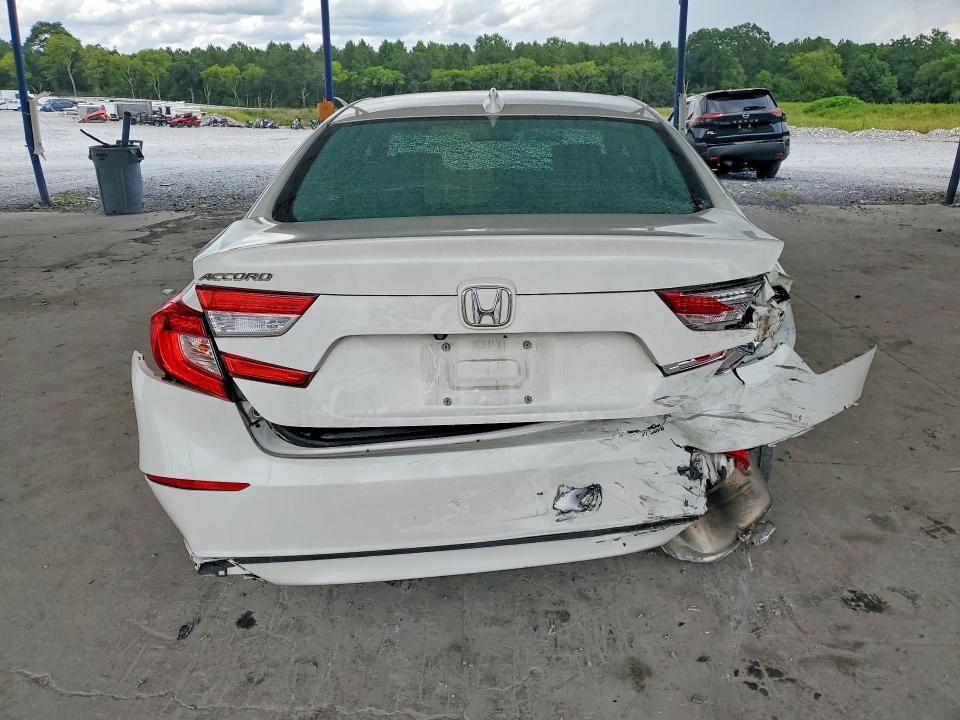 Photo 6 from auction – 2018 HONDA ACCORD with VIN 1HGCV1F53JA075408