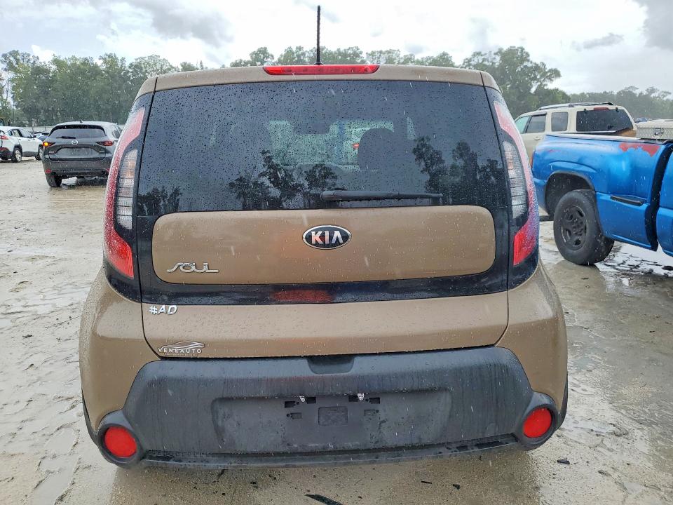 Фото 6 с аукциона – 2015 KIA SOUL с VIN KNDJN2A22F7201528