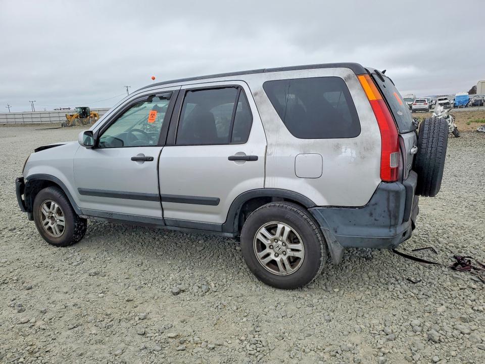 Photo 2 from auction – 2003 HONDA CR-V with VIN JHLRD78823C050015