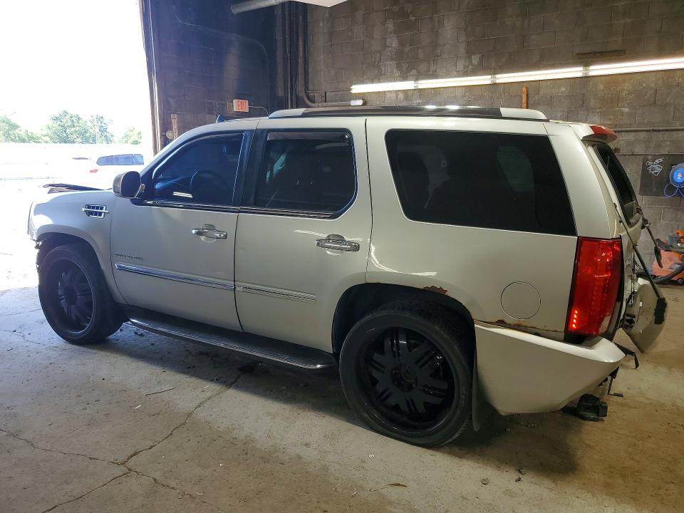 Photo 2 from auction – 2011 CADILLAC ESCALADE with VIN 1GYS4BEF7BR319040