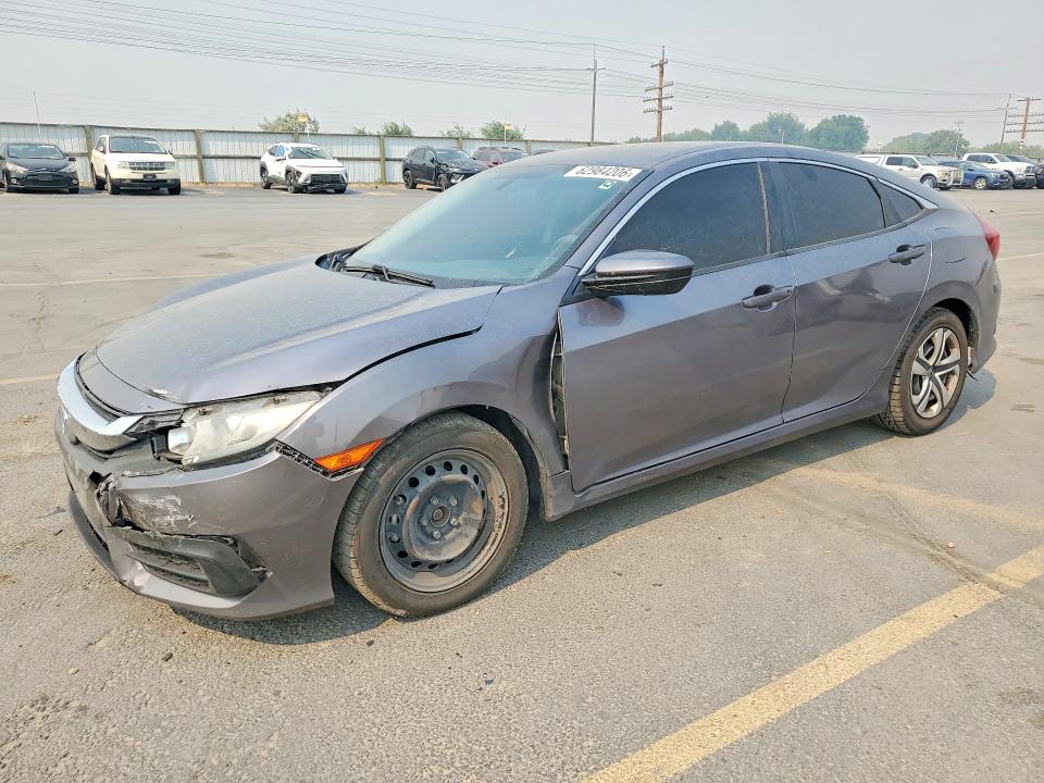 HONDA CIVIC 2018 with VIN 2HGFC2F54JH531555 - Photo from auction