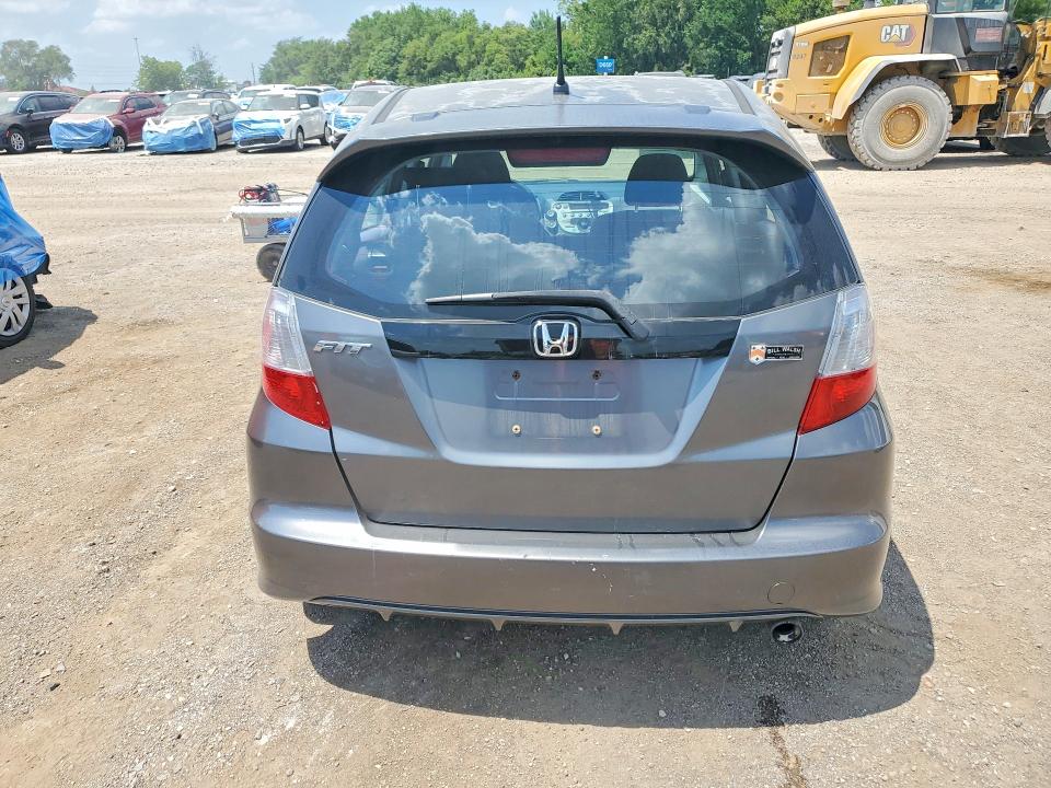 Photo 6 from auction – 2011 HONDA FIT with VIN JHMGE8H52BS011196