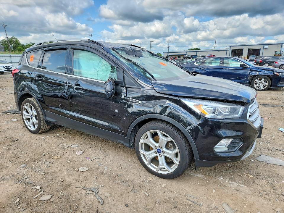 Photo 4 from auction – 2019 FORD ESCAPE with VIN 1FMCU0J91KUC56363