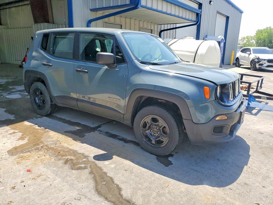 Photo 4 from auction – 2017 JEEP RENEGADE with VIN ZACCJBAH9HPF39278