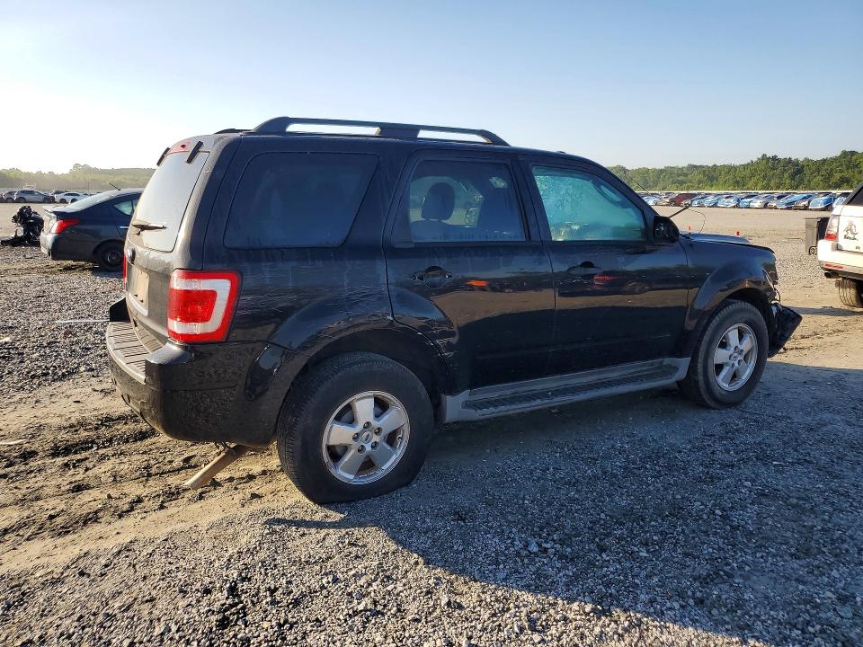 Photo 3 from auction – 2012 FORD ESCAPE with VIN 1FMCU0D70CKA04076