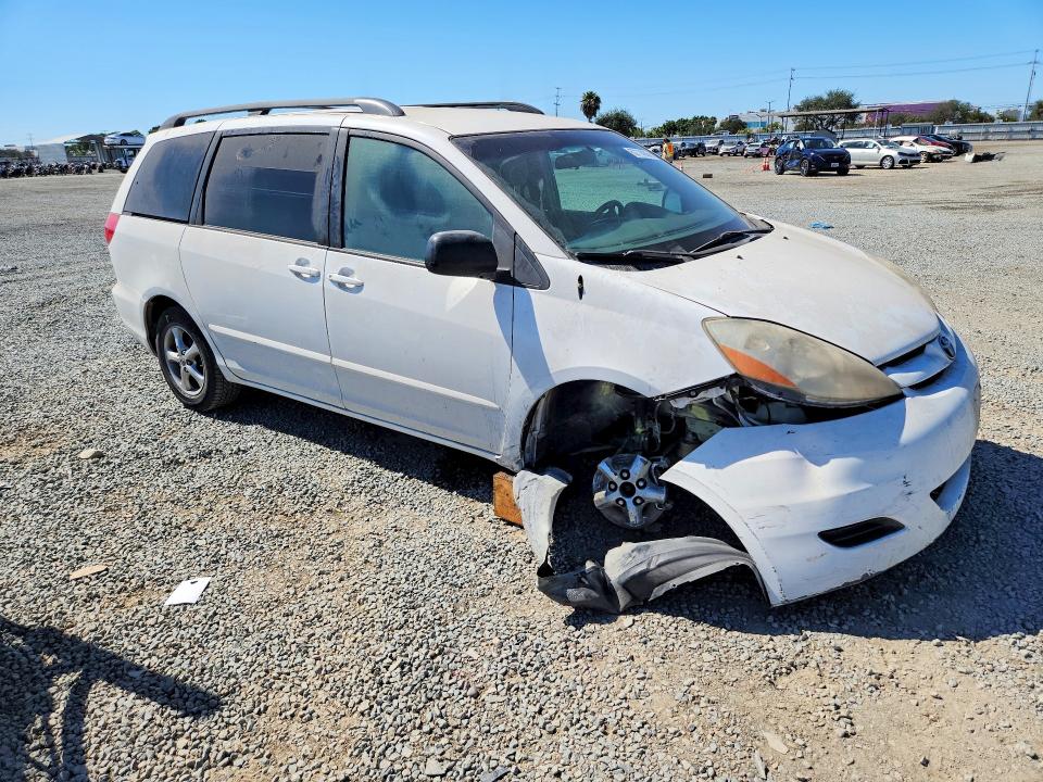 Снимка 4 от търг – 2007 TOYOTA SIENNA с VIN 5TDZK23C77S062084