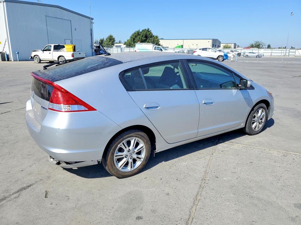 Photo 3 from auction – 2011 HONDA INSIGHT with VIN JHMZE2H79BS008626