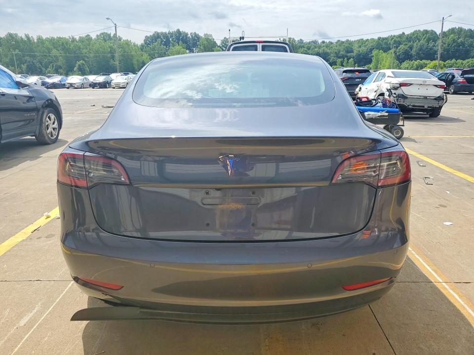 Photo 6 from auction – 2018 TESLA MODEL 3 with VIN 5YJ3E1EAXJF014173