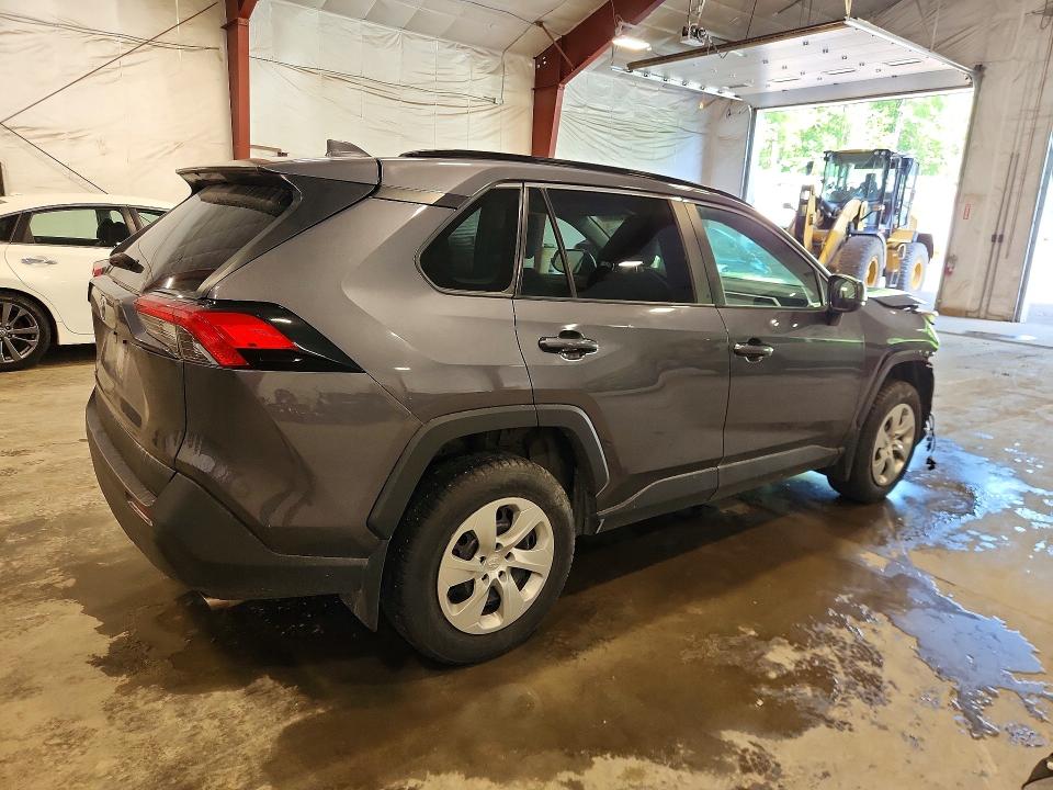 Photo 3 from auction – 2021 TOYOTA RAV4 with VIN 2T3F1RFV4MC249922