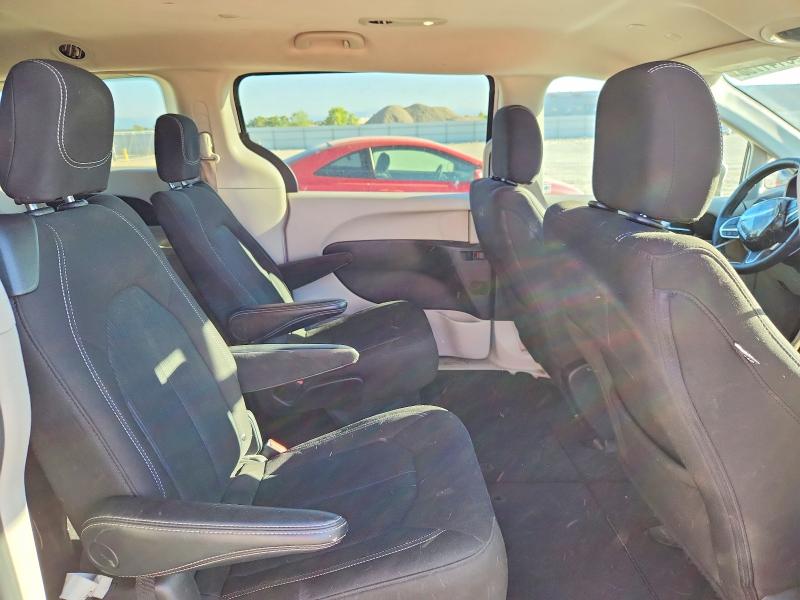 Photo 11 from auction – 2022 CHRYSLER VOYAGER with VIN 2C4RC1CG1NR159250