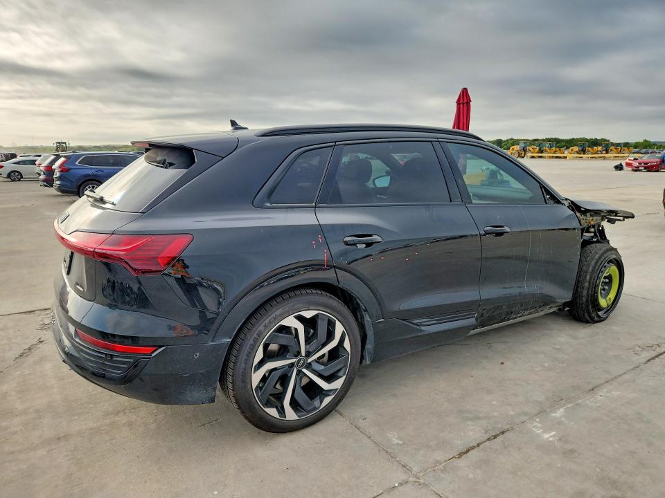 Photo 3 from auction – 2024 AUDI Q8 E-TRON with VIN WA15AAGE2RB062778