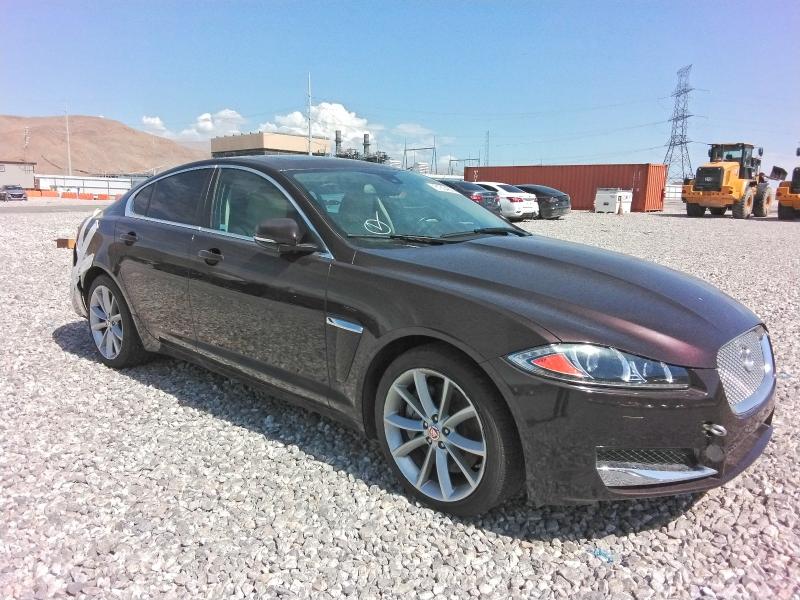 Photo 4 from auction – 2015 JAGUAR XF with VIN SAJWA0F76F8U66698