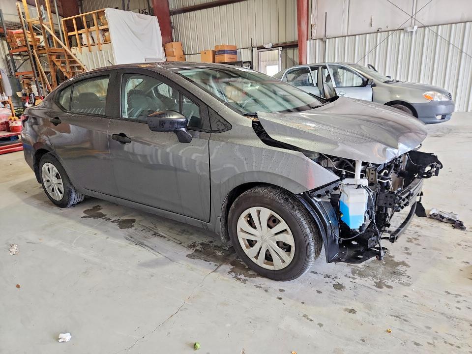 Zdjęcie 4 z aukcji – 2021 NISSAN VERSA z VIN 3N1CN8DV9ML896944