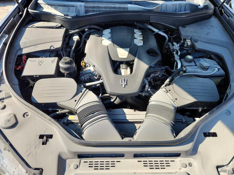 Photo 12 from auction – 2017 MASERATI LEVANTE with VIN ZN661XUAXHX248129