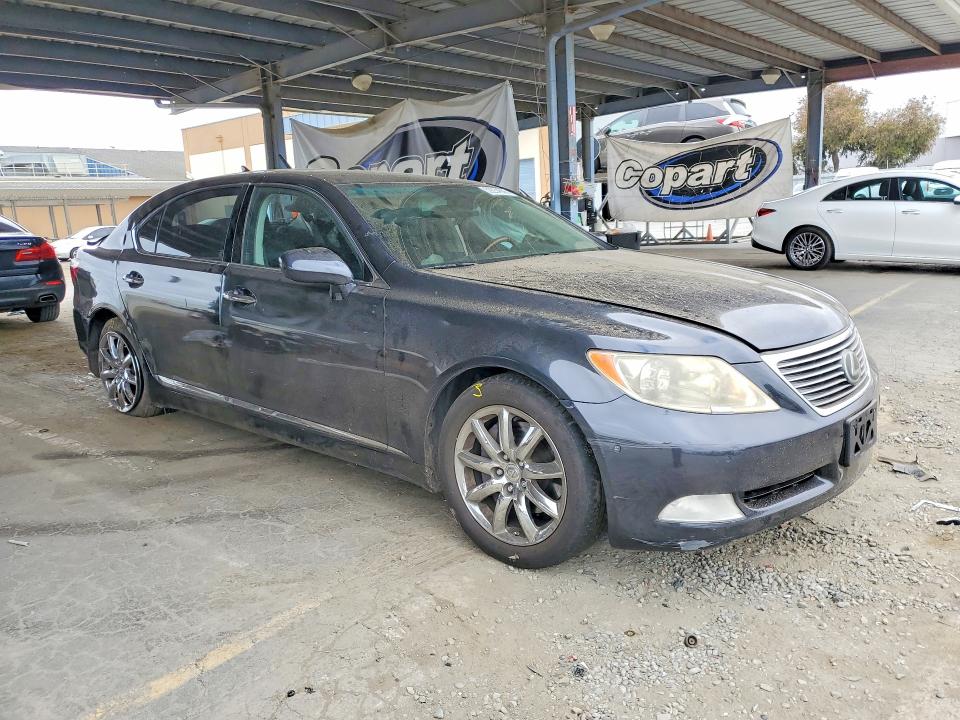 Photo 4 from auction – 2008 LEXUS LS with VIN JTHGL46F685030349