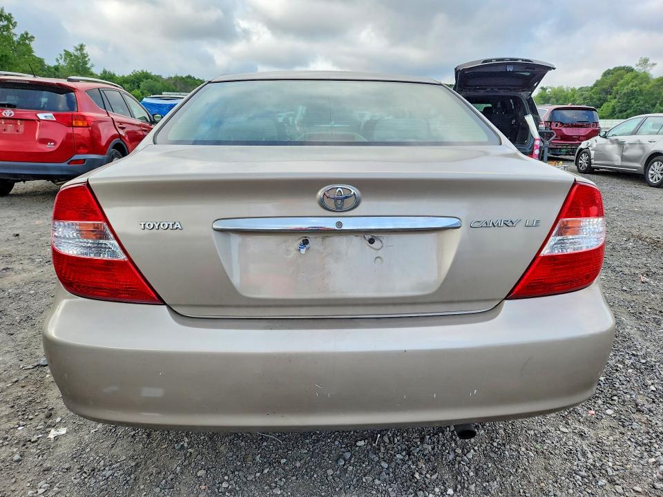 Photo 6 from auction – 2004 TOYOTA CAMRY with VIN 4T1BE32K44U891981