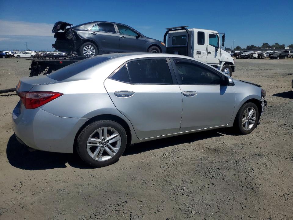 Foto 3 de la subasta – 2017 TOYOTA COROLLA con VIN 5YFBURHE3HP702400