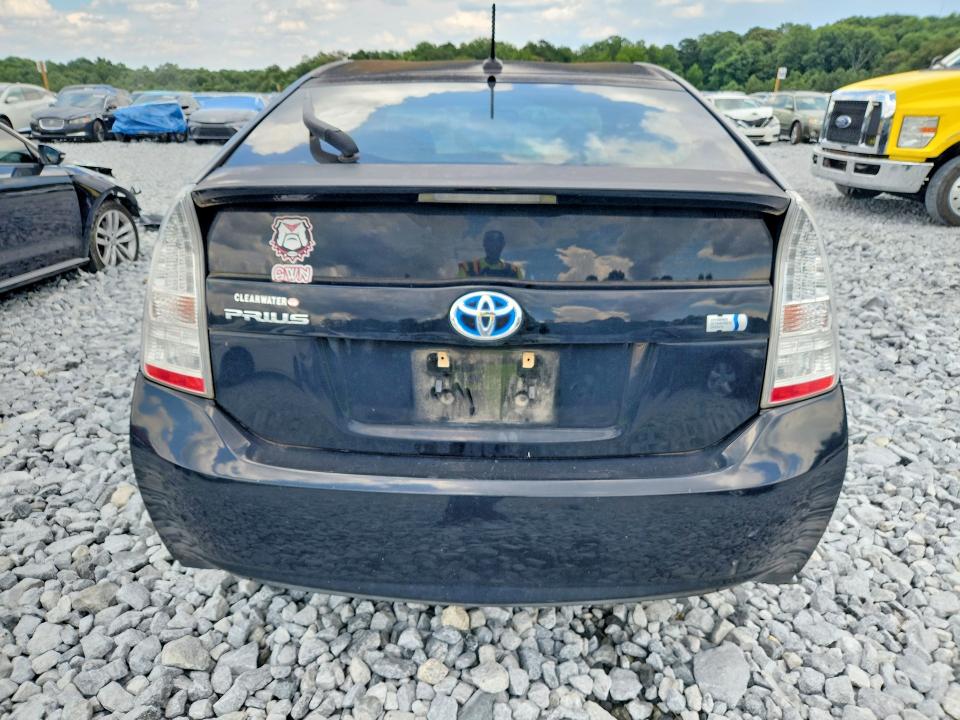 Photo 6 from auction – 2011 TOYOTA PRIUS with VIN JTDKN3DUXB1401447