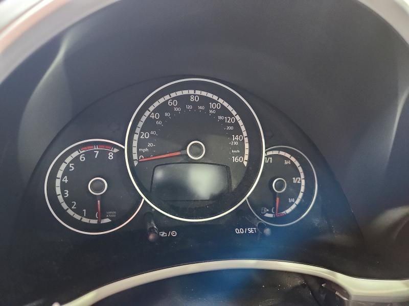 Photo 9 from auction – 2014 VOLKSWAGEN BEETLE with VIN 3VWJ17AT8EM655379