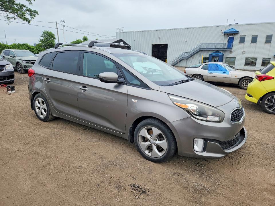 Photo 4 from auction – 2016 KIA RONDO with VIN KNAHT8A39G7126003