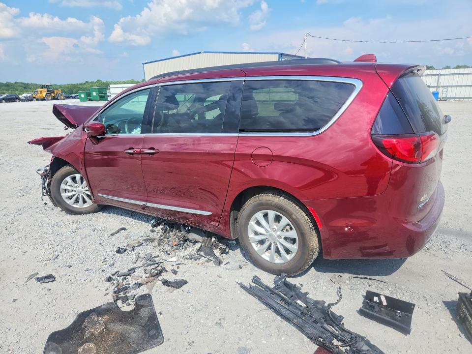 Photo 2 from auction – 2017 CHRYSLER PACIFICA with VIN 2C4RC1BG0HR512227