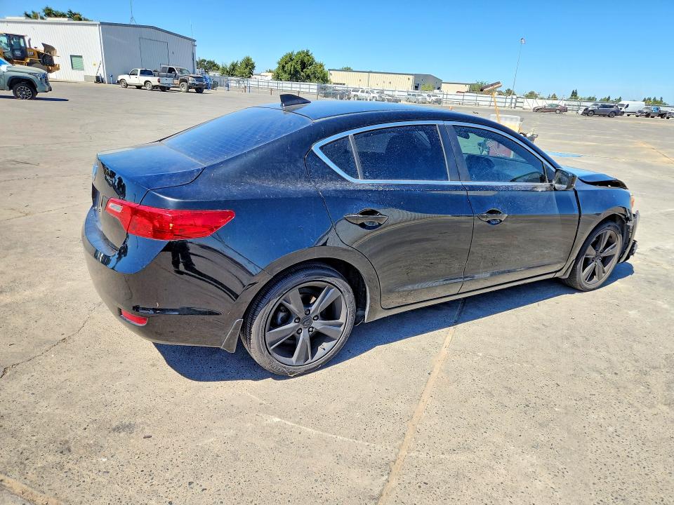 Photo 3 from auction – 2014 ACURA ILX with VIN 19VDE1F35EE011528