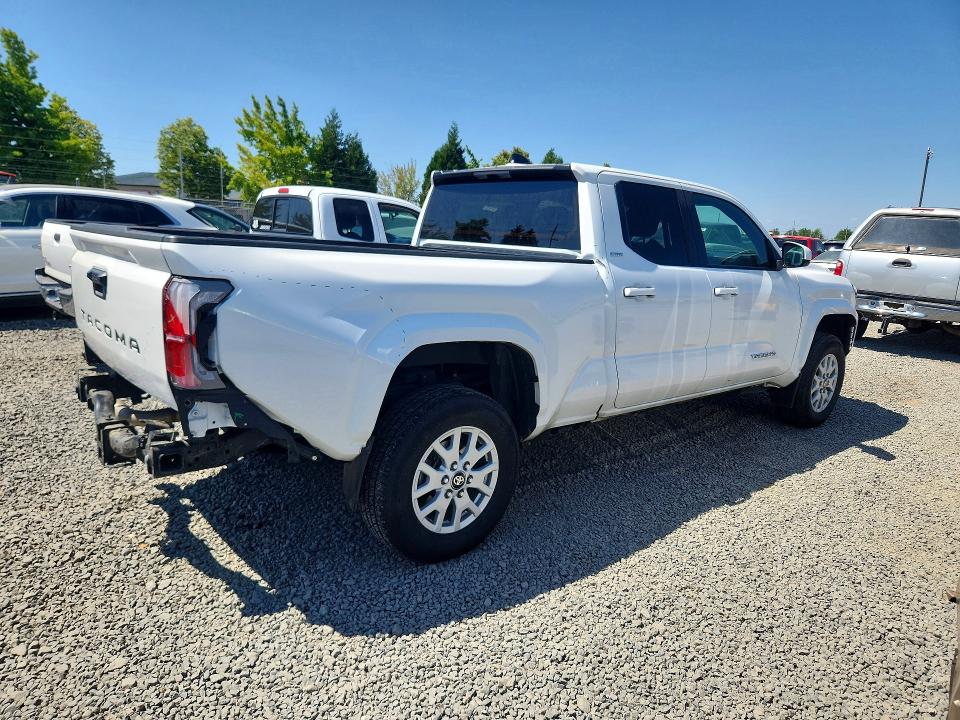 Photo 3 from auction – 2024 TOYOTA TACOMA with VIN 3TMLB5JN2RM006486