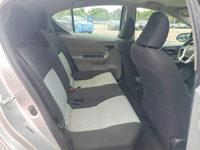 Photo 11 from auction – 2012 TOYOTA PRIUS C with VIN JTDKDTB31C1004787