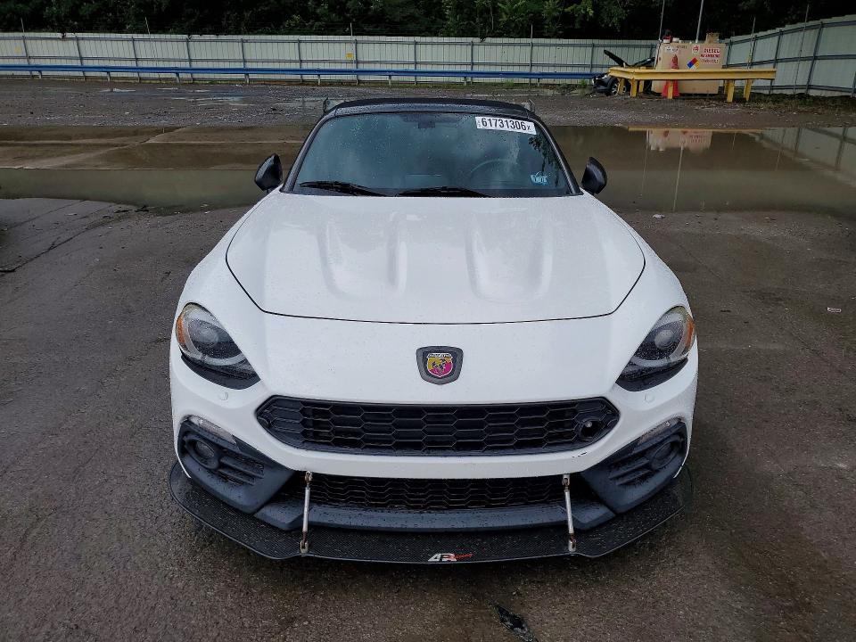 Photo 5 from auction – 2018 FIAT 124 SPIDER with VIN JC1NFAEK4J0137543