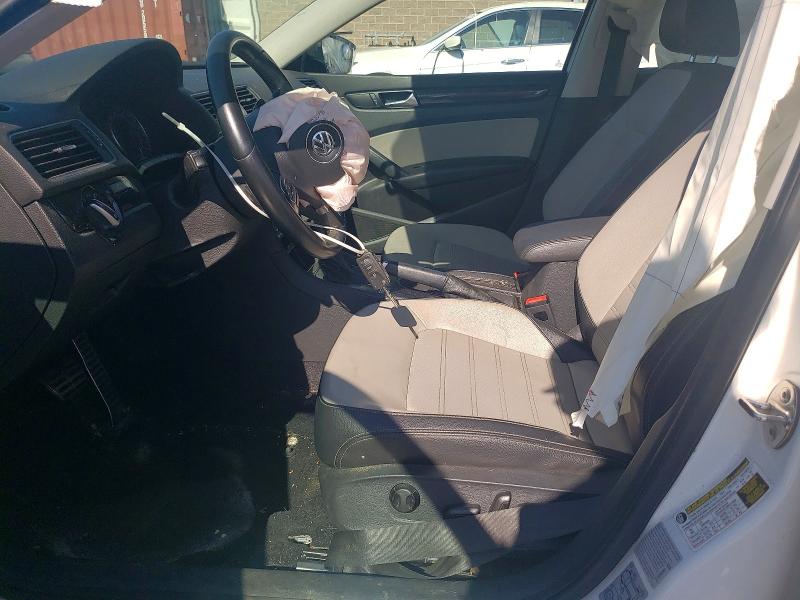 Photo 7 from auction – 2015 VOLKSWAGEN PASSAT with VIN 1VWBT7A30FC021839