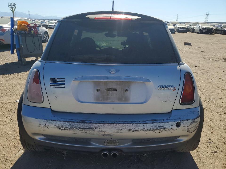 Photo 6 from auction – 2004 MINI COOPER with VIN WMWRE33424TD76468