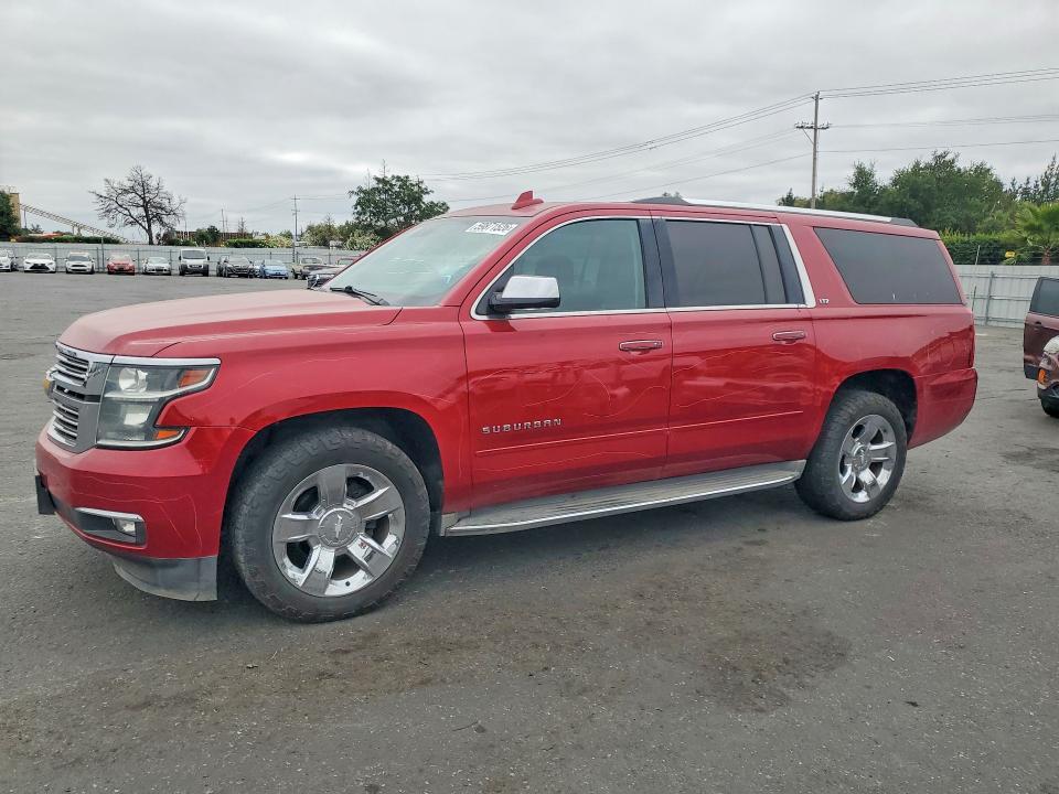 2015 CHEVROLET SUBURBAN - Търг №59871526