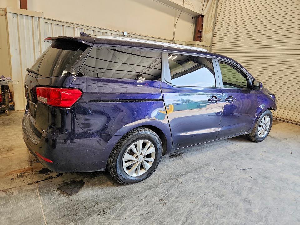 Photo 3 from auction – 2018 KIA SEDONA with VIN KNDMB5C10J6375138