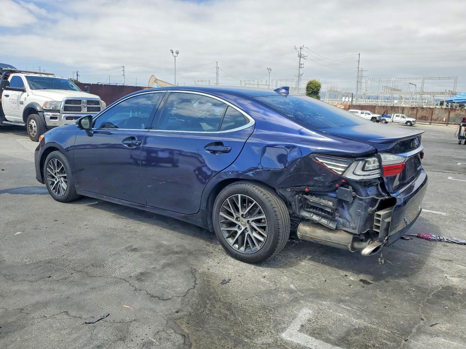 Photo 2 from auction – 2016 LEXUS ES with VIN 58ABK1GG3GU009360