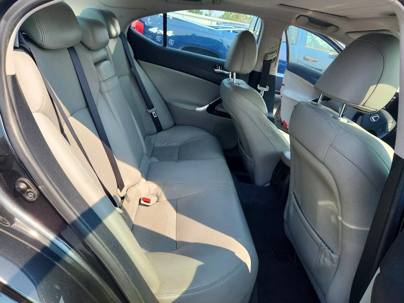 Photo 10 from auction – 2008 LEXUS IS with VIN JTHCK262582022182