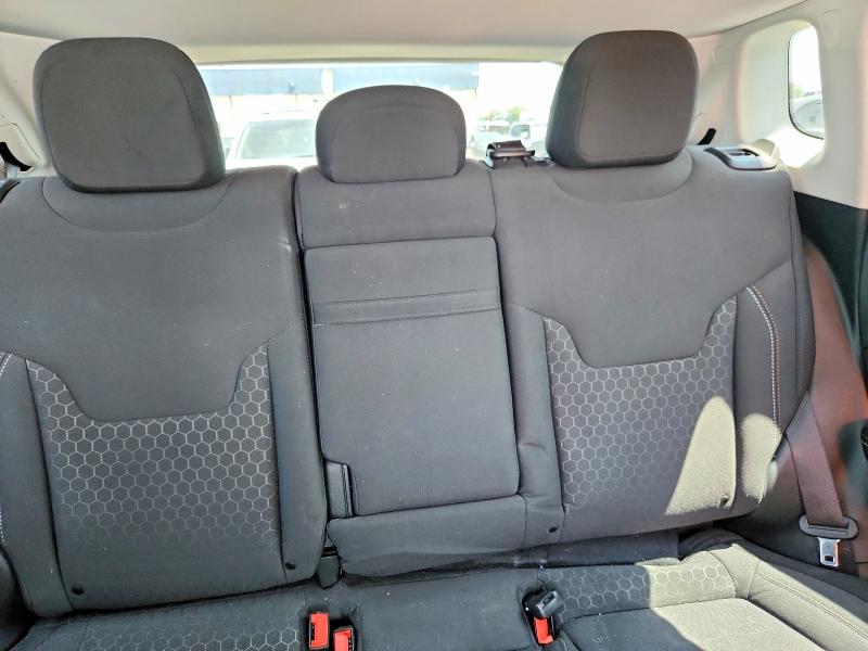 Photo 10 from auction – 2019 JEEP COMPASS with VIN 3C4NJDAB4KT773358